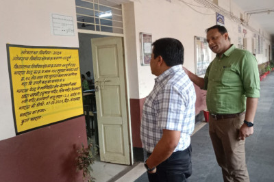 लोक सभा चुनाव की तैयारियॉँ तेज,आयुक्त ने किया मतदान केंद्रों का निरीक्षण:दिये आवश्यक दिशा निर्देश: