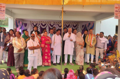 खुज्जी विधानसभा क्षेत्र में भूपेश बघेल का धुआंधार चुनाव प्रचार अभियान