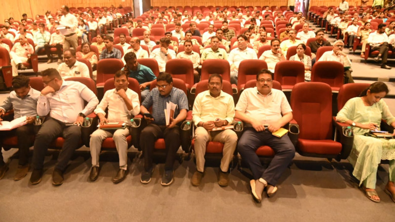 निर्वाचन कार्य के लिए सेक्टर अधिकारियों को दिया गया प्रशिक्षण