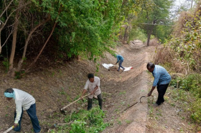 तालाबो को भरने के लिए शहर के नहर,नाला व नालियों की सफाई अभियान जारी: