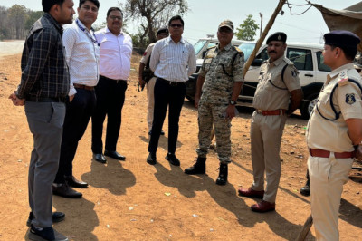 व्यय पर्यवेक्षक प्रवीन रंजन ने किया चिल्हाटी चेक पोस्ट का निरीक्षण