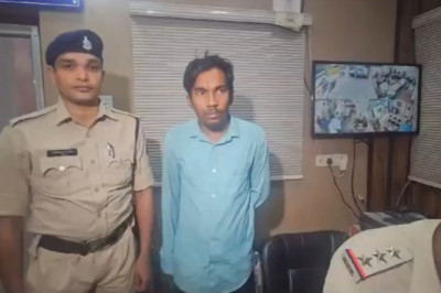 CG Crime:  पुलिस ने किया गिरफ्तार  सहकर्मी ने युवती का बनाया अश्लील वीडियो, फिर वायरल करने की धमकी देकर करता रहा दुष्कर्म