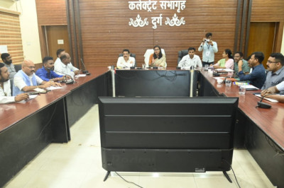 ई.व्ही.एम./वीवी पैट मशीन का किया गया प्रथम रेण्डमाईजेशन