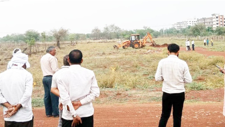 बुलडोजर से की कार्रवाई 7 एकड़ में ही अवैध प्लाटिंग की तैयारी…