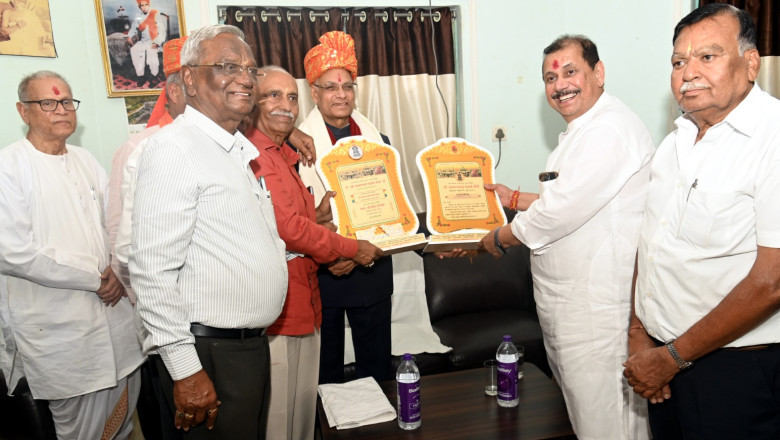 महामहिम राज्यपाल बैस पार्श्व तीर्थ नगपुरा पहुंचे
