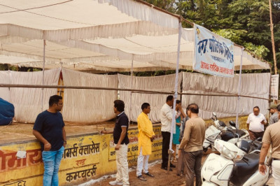 पदयात्रियों की सुविधा के लिये निगम पंडाल में आयुक्त ने तीन पालियो में लगायी ड्यूटी