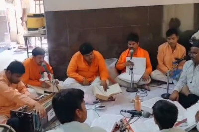 दिव्य नेत्र भक्तों में दिखा रामनवमी का उत्साह, ब्रेल लिपि के माध्यम से किया रामचरितमानस का पाठ