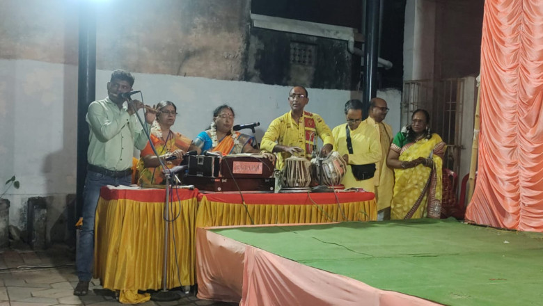 सिन्धीया नगर में रंगारंग कार्यक्रम   दिं 16/4/24 सिन्धीया नगर कालिबाडी, बासन्ती पूजा में कला निकेतन स्मृति नगर का दुर्गतिनाशिनी कार्यक्रम का सफल मन्चन हुआ