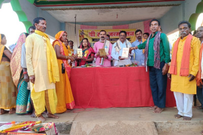 जिला स्तरीय राम जन्मोत्सव मानिकपुर धनगांव में हर्षोल्लास के साथ मना