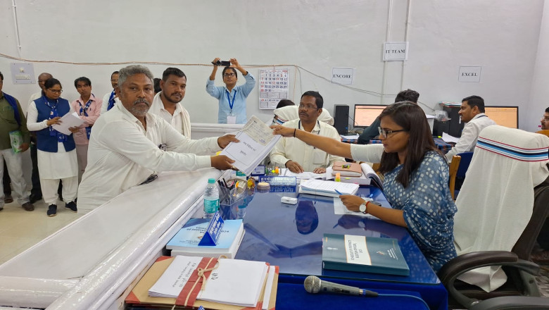नामांकन के अंतिम दिन 8 अभ्यर्थियों ने किये नामांकन पत्र जमा