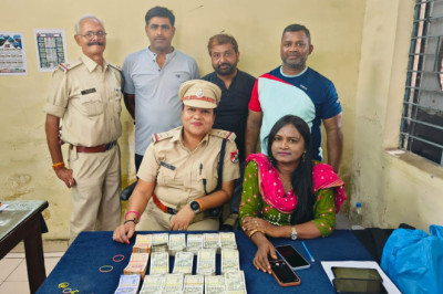 आरपीएफ ने लिया हिरासत में भाटापारा के व्यापारी से मिला 7.50 लाख रुपए Cash...