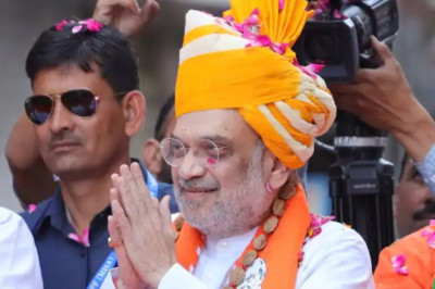 समाज से बार-बार माफी मागते हुए गृह मंत्री अमित शाह राजपूत......
