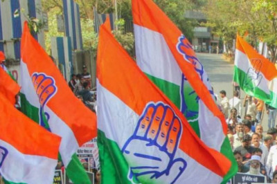 चुनाव मैदान में कांग्रेस ने होशियारपुर से यामिनी गोमर व फरीदकोट से अमरजीत कौर साहोके को उतारा.....