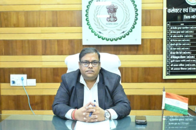 कलेक्टर ने मतदान प्रतिशत बढ़ाने तथा मतदान केन्द्रों में आवश्यक व्यवस्था के संबंध में दिये निर्देश