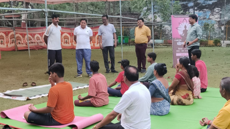 शारीरिक-मानसिक स्वस्थता और मजबूत आत्मबल के लिए योग जरूरी: कलेक्टर