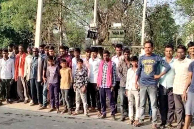 चुनाव का किया बहिष्कार,बिजली नहीं तो वोट नहीं… ट्रांसफार्मर को लेकर ग्रामीणों में नाराजगी...