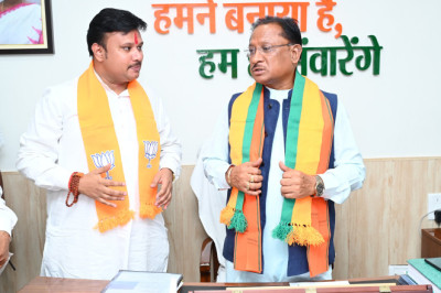 *भाजपा नेता जय प्रकाश यादव के नेतृत्व में मुख्यमंत्री मान. विष्णुदेव सायजी से प्रतिनिधि मण्डल ने गम्भीर विषयों पर चर्चा की जिसके उपरांत हुआ तत्काल निदान*