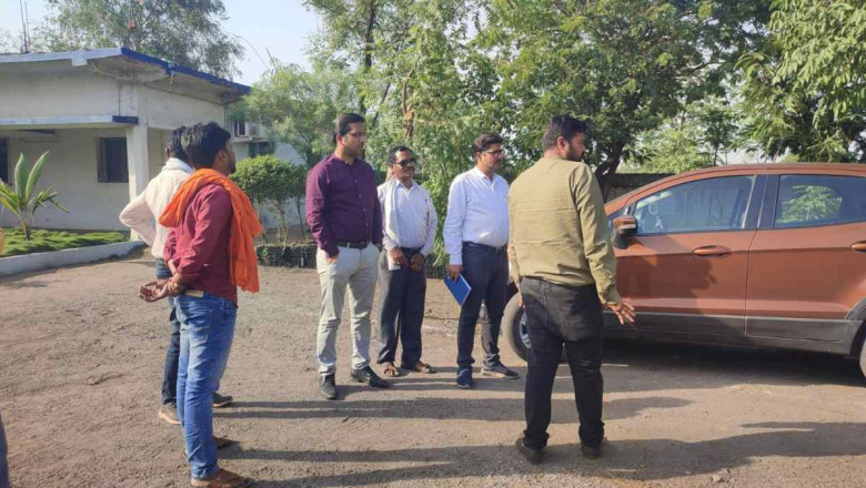 अनिमेष इस्पात स्पंज आयरन प्लांट पहुंचे अधिकारी,एक्शन मोड में कलेक्टर , ग्रामीणों को आश्वस्त कर की जांच टीम गठित...