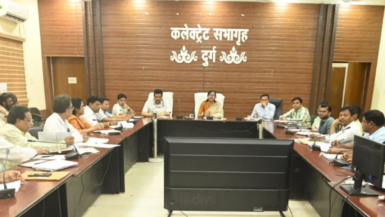 ’मतदान केन्द्रों में छांव, पानी की व्यवस्था के साथ स्थानीय स्तर पर पत्तियों से बने इकोफ्रेंडली टेंट लगवाएं - कलेक्टर’
