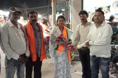 भट्ट समाज के पदाधिकारी ने अध्यक्ष गीता घासी साहू से की सौजन्य मुलाक़ात