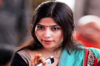 डिंपल यादव उतरीं रामगोपाल यादव के बचाव में , बोलीं- राम के नाम पर वोट मांगना पूरी तरह गलत…
