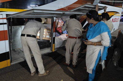 लोकसभा निर्वाचन के पूर्व पकड़े गए कई शराब कोचिए टेलीफोन शिकायत नम्बर में प्राप्त शिकायतों का शत-प्रतिशत जांच