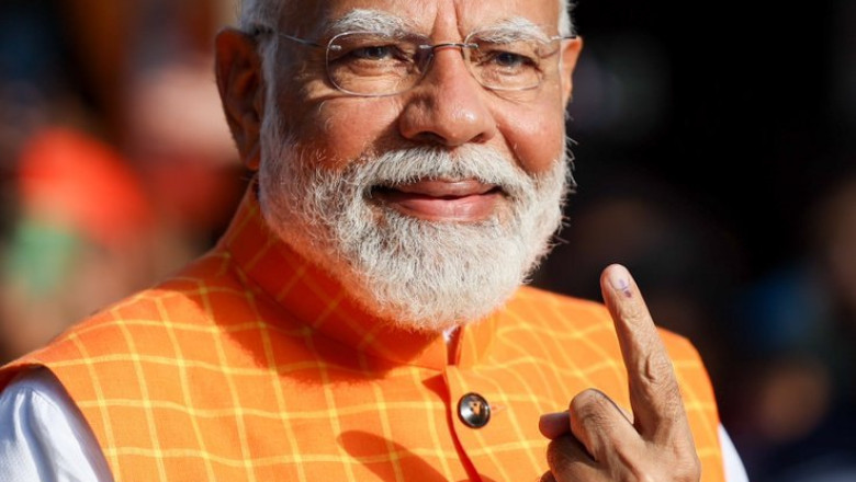 यूजर ने शेयर किया पीएम मोदी का डांस करते वीडियो, पीएम ने रीट्वीट करते हुए दिया मजेदार जवाब...