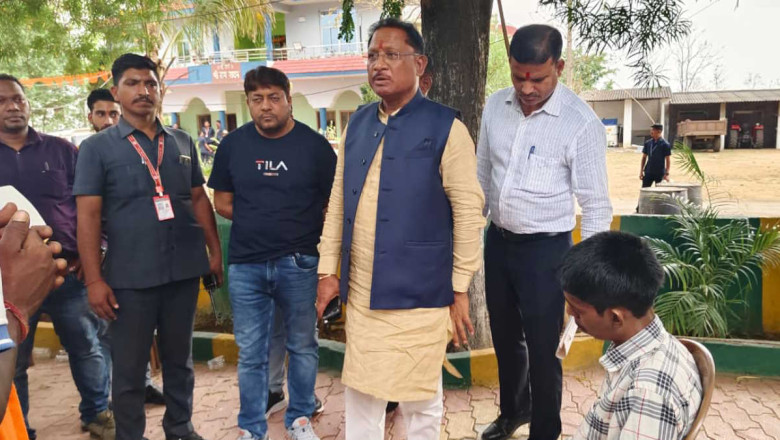 सीएम साय के दरवाजे से कोई नहीं लौटता निराश,बगिया का सीएम कैंप बना जरूरतमंदों के लिए आशा का केंद्र...
