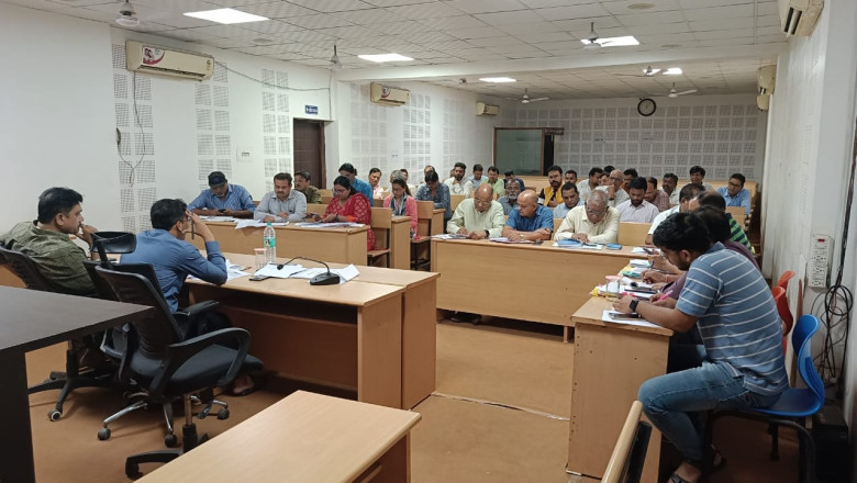 विज्ञापन होर्डिंग बोर्ड का स्ट्रक्चर स्टेबिलिटी की होगी जाॅच-आयुक्त