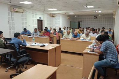 विज्ञापन होर्डिंग बोर्ड का स्ट्रक्चर स्टेबिलिटी की होगी जाॅच-आयुक्त