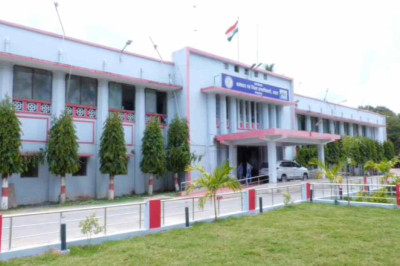 पीएम आवास योजना में लापरवाही बरतना पड़ा महंगा, दो सचिव निलंबित...