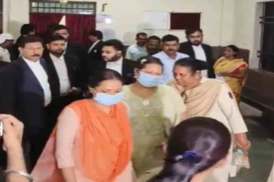 कोयला घोटाला : निलंबित IAS रानू साहू और सौम्या चौरसिया चार दिन की EOW रिमांड पर, अब कई बिंदुओं पर होगी पूछताछ...
