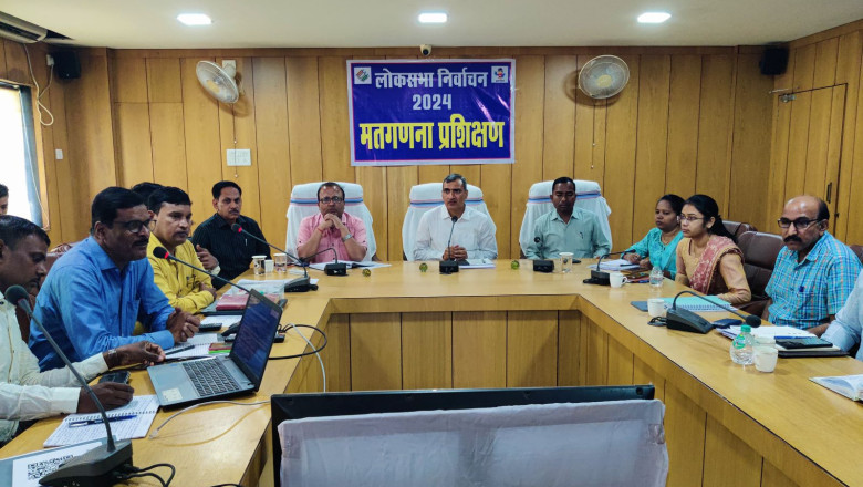 गणना पर्यवेक्षक/गणना सहायकों ,माईक्रोआर्जवर का प्रथम प्रशिक्षण संपन्न