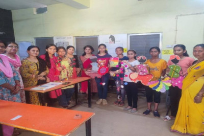 स्कूलों में शुरु हुआ समर कैंप, बच्चे सीख रहे वेस्ट से बेस्ट बनाने की कला, कहा- भविष्य में हम इससे आमदनी भी कर सकते हैं…