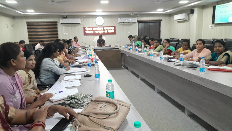 कलेक्टर ने ली महिला एवं बाल विकास विभाग की समीक्षा बैठक सभी सेक्टर सुपरवाइजर क्षेत्र भ्रमण कर जिम्मेदारी पूर्वक अपना कार्य करें-कलेक्टर