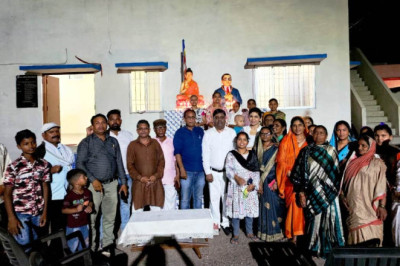 हमें प्रकाश की ओर ले जाता है बुद्ध का मार्ग  रूआबांधा में बुद्ध पूर्णिमा पर बंटी खीर-पूड़ी