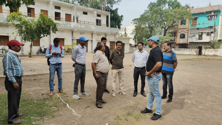 फ्लाई ओव्हर के नीचे से अतिक्रमण हटाने की कार्यवाही