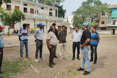 फ्लाई ओव्हर के नीचे से अतिक्रमण हटाने की कार्यवाही