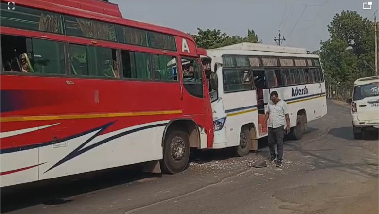 दो बसों में आपस में भिड़ंत, कई यात्री घायल...