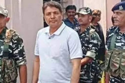 शराब घोटाला मामला: ढेबर परिवार की बढ़ी मुश्किलें, अनवर ढेबर और बेटे शोएब ढेबर समेत 5 पर दो अलग-अलग थानों में FIR दर्ज...