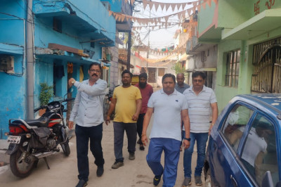 आयुक्त ने पानी का प्रेशर जांचा,नही मिली समस्या,अधिकारियों को  पानी सप्लाई के समय अपने प्रभारित वार्ड में निरीक्षण करने निर्देश: