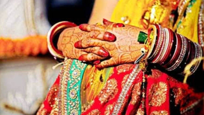 सगाई के बाद शादी के लिए जबरन उठा ले आए लड़के वाले, तो लड़की ने कर ली खुदकुशी, सात को भेजा जेल
