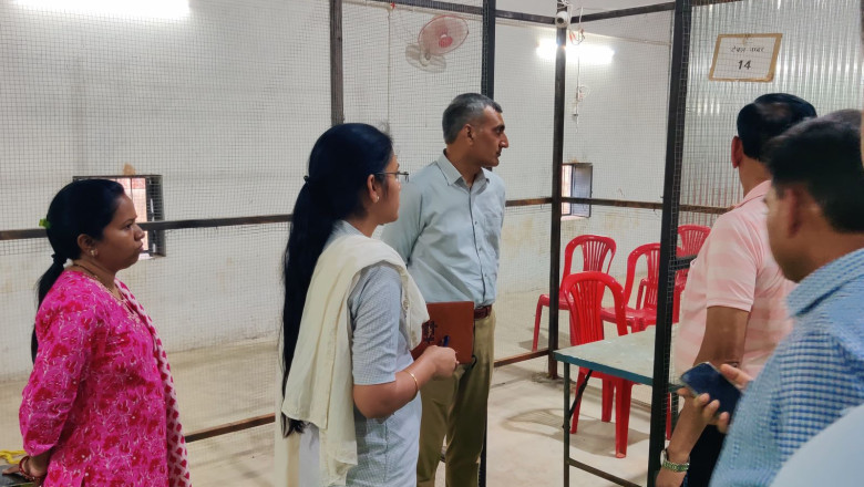 कलेक्टर शर्मा ने लिया मतगणना केंद्र की तैयारियां का लिया जायज़ा