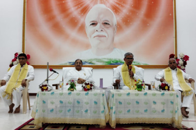 अमृत वेले (ब्रह्ममूहर्त) में शरीर में अमृत समान हार्मोन रिलीज होते है, जीवन में हेल्थ और वेल्थ दोनों की प्राप्ति होती है....