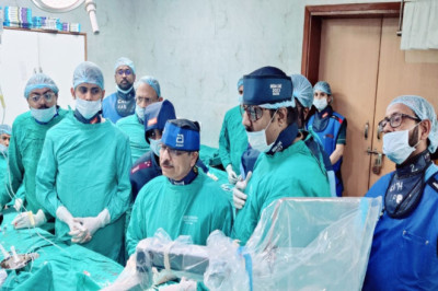 हार्ट अटैक देकर बचाई जिंदगी: दिल के नसों में लगाया अल्कोहल का इंजेक्शन, अनोखे तरीके से डॉक्टरों ने किया उपचार…