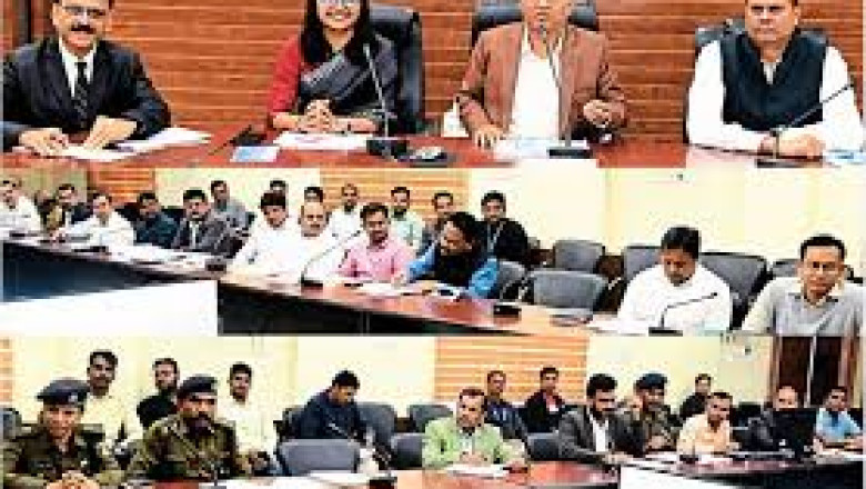 छत्तीसगढ़ राज्य सेवा प्रारंभिक परीक्षा आज, कलेक्टर ने ली अधिकारियों की बैठक…