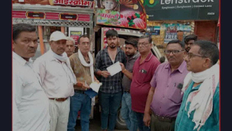 भिलाई सड़क पर समझाइश के बाद भी ठेला लगाकर सामान बेचने वाले 22 दुकानदारों से निगम की टीम ने वसूला चालान.....