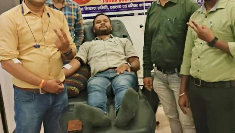 विश्व रक्तदाता दिवस पर 40 रक्तदाताओं ने किया रक्तदान स्वैच्छिक रक्तदान शिविर का हुआ सफल आयोजन