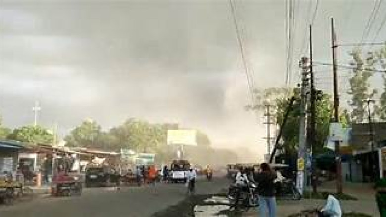 छत्तीसगढ़ में अगले 24 घंटें में आंधी-तूफान के साथ झमाझम बारिश की चेतावनी, जानें आज कैसा रहेगा मौसम...