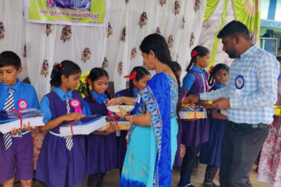 पार्रीखुर्द स्कूल में हर्षोल्लास  के साथ मनाया गया शाला प्रवेश उत्सव...